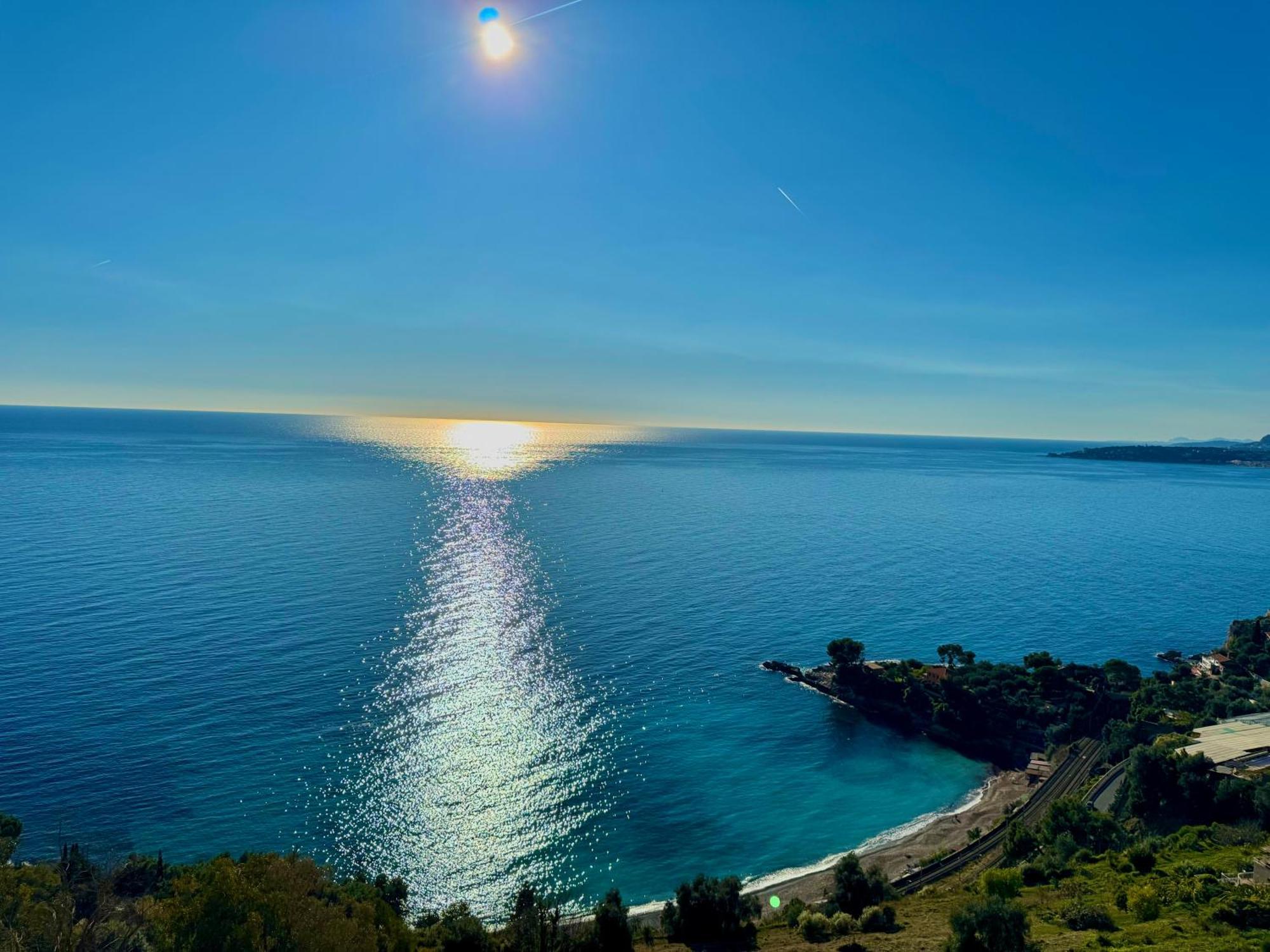 Kiss Of Sea - Balzi Rossi & Baia Beniamin Apartment Ventimiglia Exterior photo